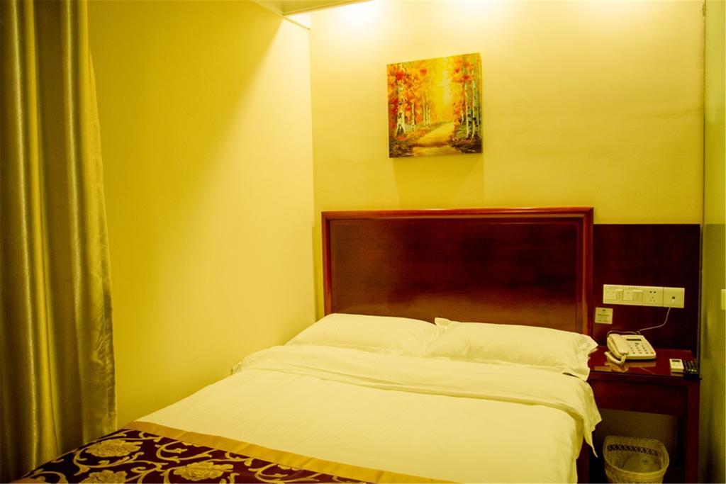 Greentree Inn Chongqing Yuzhou Road Hotel Exterior foto